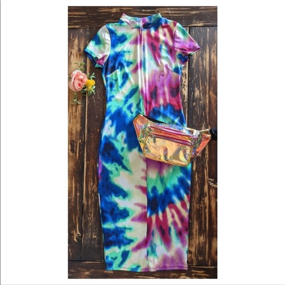 Kimcine Curve Dresses & Skirts - NWOT Kimcine Neon Curve Beautiful Tie Dye Short Sleeve Maxi Dress